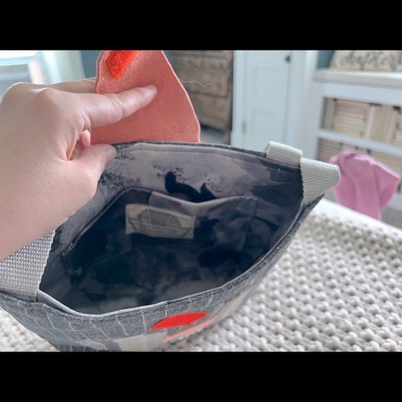 SBA Designs Wearable Art Purse (NWT) - Picture 5 of 7